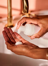 Load image into Gallery viewer, Gentle Cleansing Foam