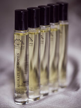 Load image into Gallery viewer, Signature Notes Huile de Parfum purse edition
