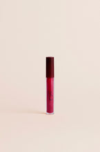 Load image into Gallery viewer, COSMOS ORG LIPS SOFT &amp; GLOSSY- MARIE 05
